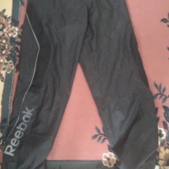 Men's Training Pants - Picture 3 of 10